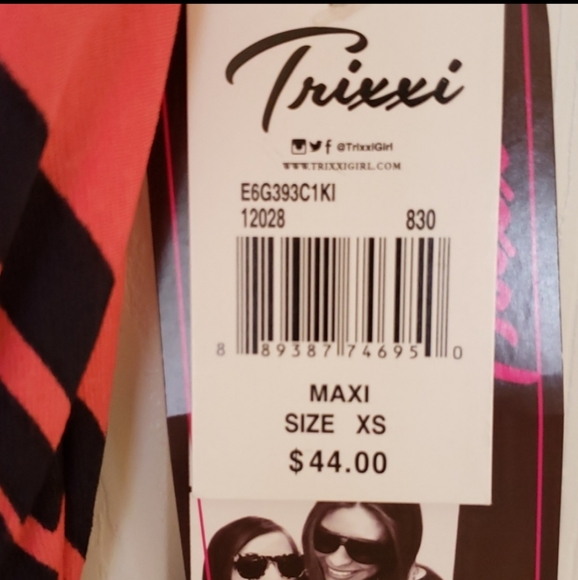 Halter Summer Dress!! - Picture 4 of 8